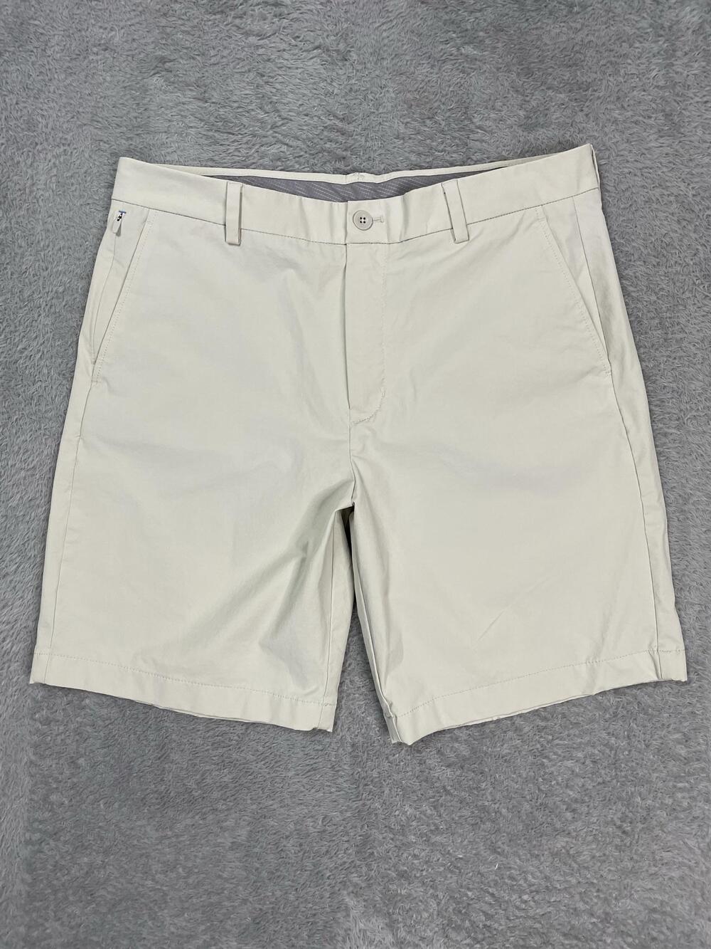Vineyard Vines On-The-Go Shorts Mens 34* Beige Stretch Chino Travel 9 Inseam